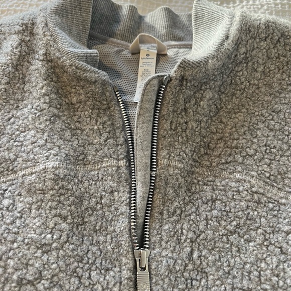 Lululemon Sherpa Bomber Sweatshirt Jacket, Gray - Size 8 - Picture 2 of 5